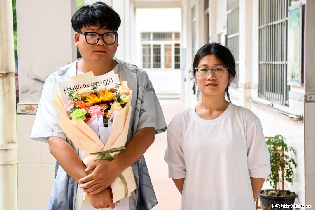 全网追的“扁担女孩”,找了一份暑假工,时薪12元 - 攀枝花生活资讯 - 攀枝花28生活网 panzhihua.28life.com